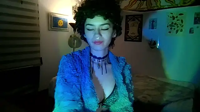 Snapshot of Tabitta_ chatting on 05/16/26, 03:36 Tabitta online show from 05/16/26, 03:36