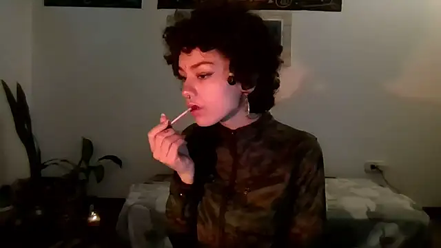 Snapshot of Tabitta_ chatting on 05/25/26, 12:16 Tabitta online show from 05/25/26, 12:16