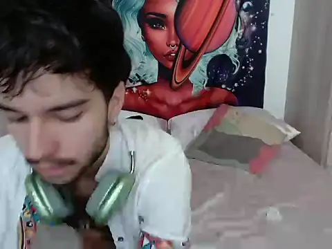 Snapshot of Adrien_polo chatting on 05/31/26, 07:48 Adrien polo online show from 05/31/26, 07:48