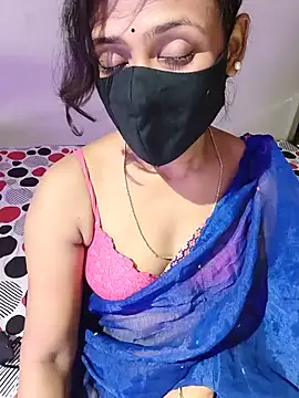 Snapshot of Lena_mahiyaa chatting on 05/16/26, 11:25 Lena mahiyaa online show from 05/16/26, 11:25