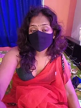 Snapshot of Lena_mahiyaa chatting on 05/24/26, 01:21 Lena mahiyaa online show from 05/24/26, 01:21
