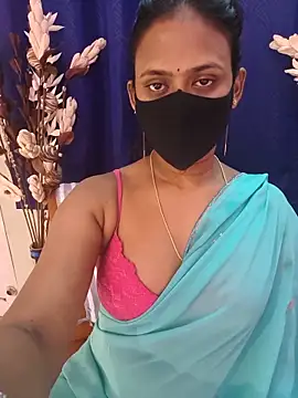 Snapshot of Lena_mahiyaa chatting on 05/27/26, 02:58 Lena mahiyaa online show from 05/27/26, 02:58