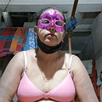 Snapshot of Riya45326 chatting on 05/25/26, 06:58 Riya45326 online show from 05/25/26, 06:58