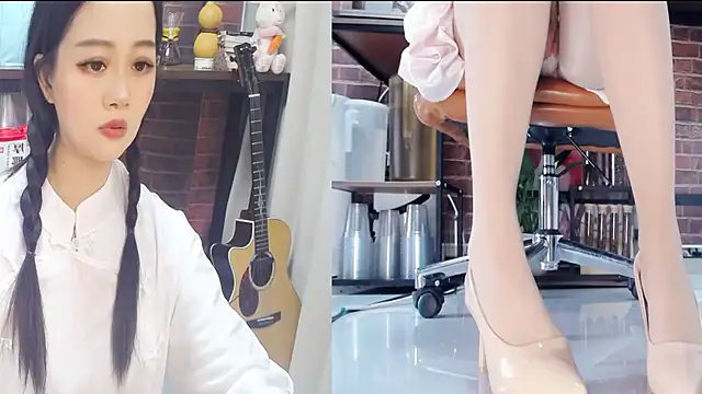 Snapshot of Latte-01 chatting on 06/03/26, 05:43 Latte-01 online show from 06/03/26, 05:43