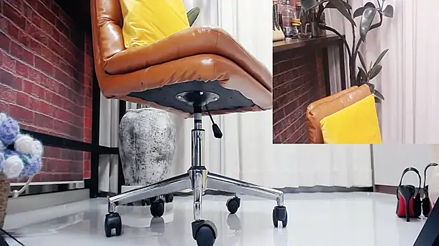 Latte-01 online show from 07/02/26, 03:23