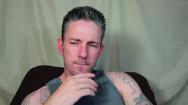 SkylarrGrey online show from 06/19/26, 07:23