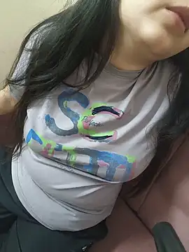 Snapshot of neelam_rawat chatting on 05/16/26, 12:15 neelam rawat online show from 05/16/26, 12:15