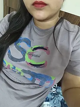 Snapshot of neelam_rawat chatting on 06/15/26, 08:55 neelam rawat online show from 06/15/26, 08:55
