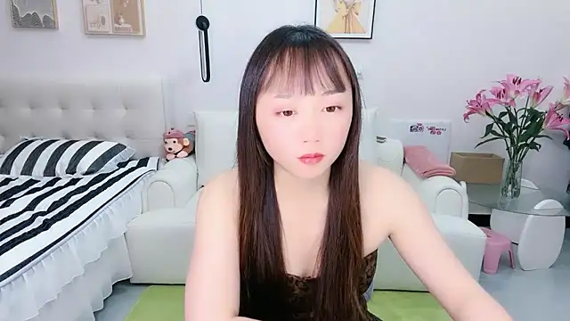 Snapshot of shuangshuang3 chatting on 04/12/26, 11:37 shuangshuang3 online show from 04/12/26, 11:37