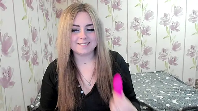 Snapshot of Agathameoww chatting on 05/27/26, 09:45 Agathameoww online show from 05/27/26, 09:45