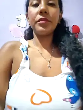 Snapshot of emily_fox01 chatting on 06/02/26, 04:25 emily fox01 online show from 06/02/26, 04:25