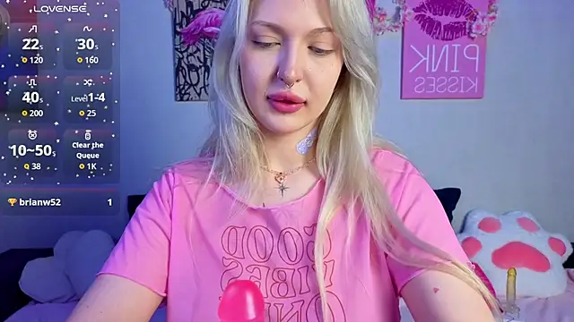 BlondieSummer online show from 07/04/26, 06:14