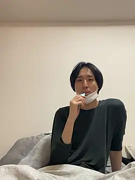Snapshot of youta200 chatting on 06/06/26, 07:46 youta200 online show from 06/06/26, 07:46