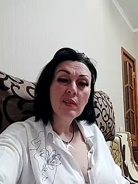 Snapshot of HelgaDennis chatting on 05/24/26, 06:13 HelgaDennis online show from 05/24/26, 06:13