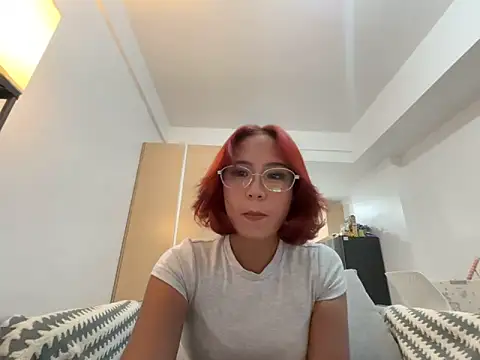 Snapshot of misscutee chatting on 06/08/26, 04:18 misscutee online show from 06/08/26, 04:18