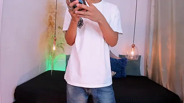 your d0ll1 online show from 05/12/26, 12:46
