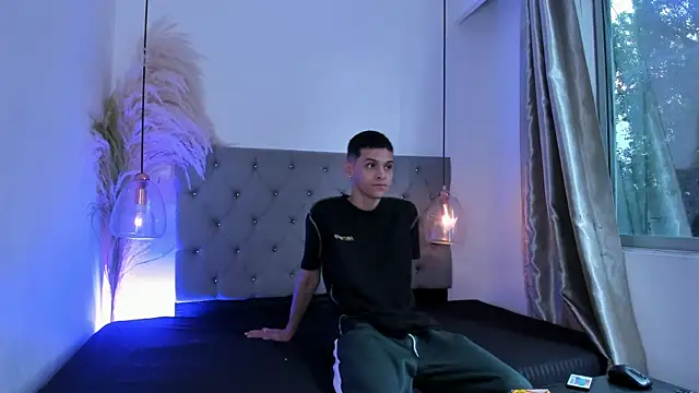your d0ll1 online show from 07/15/26, 12:32