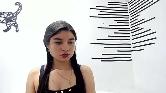 Snapshot of LindaCatalina_ chatting on 05/27/26, 12:46 LindaCatalina online show from 05/27/26, 12:46