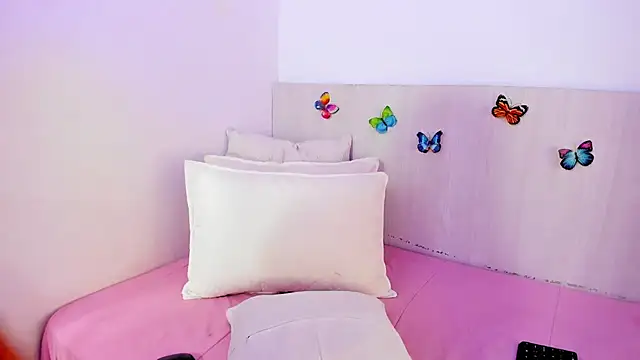 LindaCatalina  online show from 07/15/26, 01:16