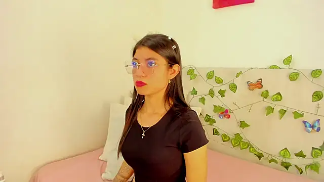 LindaCatalina  online show from 07/25/26, 12:47