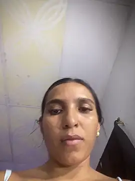Snapshot of Blowjob-Queen_ chatting on 04/16/26, 10:56 Blowjob-Queen online show from 04/16/26, 10:56