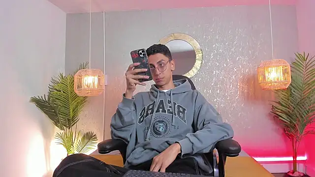 Snapshot of Gio_carangi chatting on 05/21/26, 02:40 Gio carangi online show from 05/21/26, 02:40
