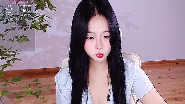 Snapshot of Luck-256 chatting on 04/22/26, 01:23 Luck-256 online show from 04/22/26, 01:23