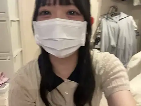 y-u-r-a-33 online show from 06/25/26, 07:57