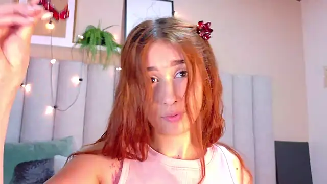 Snapshot of StarrMoon__ chatting on 05/15/26, 02:51 StarrMoon online show from 05/15/26, 02:51