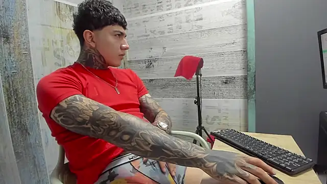 Snapshot of Gury_tattoo chatting on 05/09/26, 12:32 Gury tattoo online show from 05/09/26, 12:32