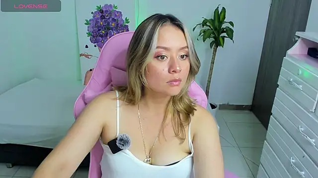 Ari Angel23 online show from 06/27/26, 05:34