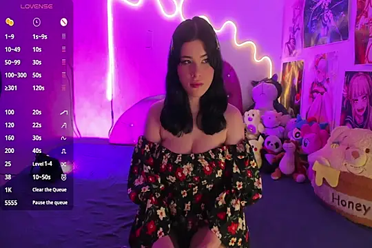 Snapshot of corina__pink chatting on 06/05/26, 05:25 corina pink online show from 06/05/26, 05:25