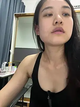 Snapshot of A-Kristen chatting on 04/28/26, 01:38 A-Kristen online show from 04/28/26, 01:38