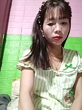 Snapshot of AmyLinee01 chatting on 05/25/26, 08:48 AmyLinee01 online show from 05/25/26, 08:48