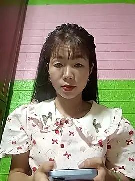 Snapshot of AmyLinee01 chatting on 05/31/26, 05:26 AmyLinee01 online show from 05/31/26, 05:26