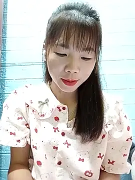 AmyLinee01 online show from 07/24/26, 04:43