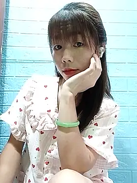 AmyLinee01 online show from 07/28/26, 05:58