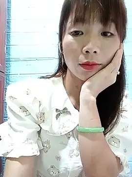 AmyLinee01 online show from 07/28/26, 03:21