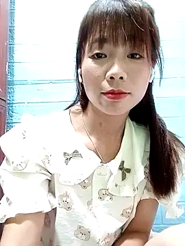 AmyLinee01 online show from 07/28/26, 04:39