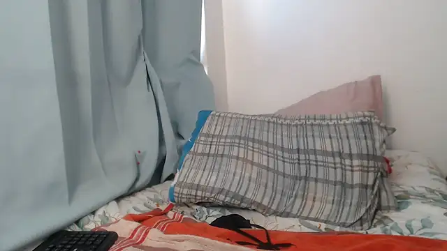 Lucia-boobs online show from 06/27/26, 02:12