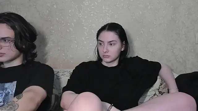 Snapshot of muuur_love231 chatting on 04/20/26, 05:59 muuur love231 online show from 04/20/26, 05:59