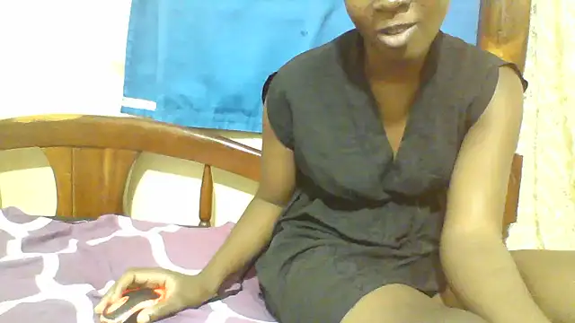 Snapshot of blackgal2 chatting on 06/11/26, 07:12 blackgal2 online show from 06/11/26, 07:12