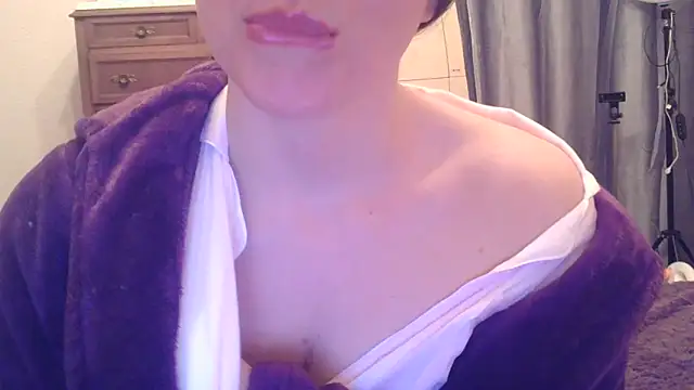 Snapshot of mery_lou20252 chatting on 04/06/26, 07:15 mery lou20252 online show from 04/06/26, 07:15
