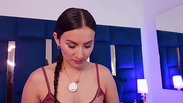 velvetlunaa  online show from 06/11/26, 01:20