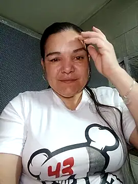 Snapshot of Zuleyka_69 chatting on 04/11/26, 10:19 Zuleyka 69 online show from 04/11/26, 10:19