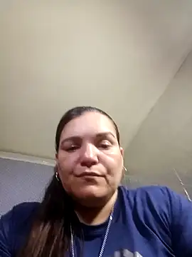 Snapshot of Zuleyka_69 chatting on 04/17/26, 09:07 Zuleyka 69 online show from 04/17/26, 09:07