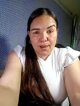 Snapshot of Zuleyka_69 chatting on 04/26/26, 09:12 Zuleyka 69 online show from 04/26/26, 09:12