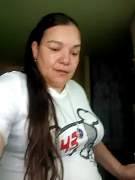 Snapshot of Zuleyka_69 chatting on 05/06/26, 10:09 Zuleyka 69 online show from 05/06/26, 10:09
