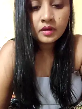 Snapshot of Tridha_2 chatting on 05/26/26, 07:43 Tridha 2 online show from 05/26/26, 07:43