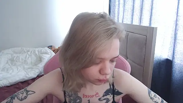 Snapshot of TenderChloe chatting on 06/06/26, 09:25 TenderChloe online show from 06/06/26, 09:25